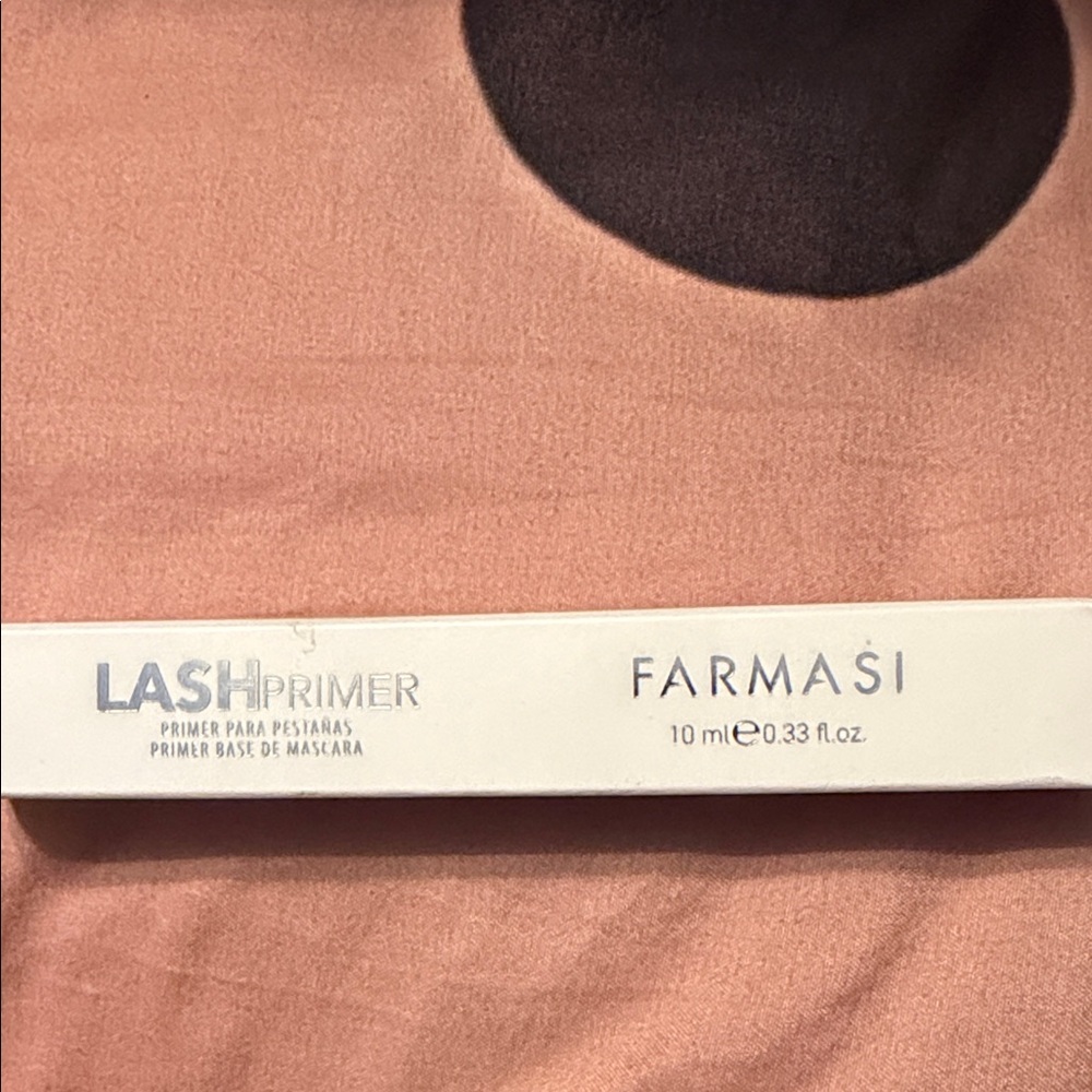 Farmasi Lash Primer White Packaging